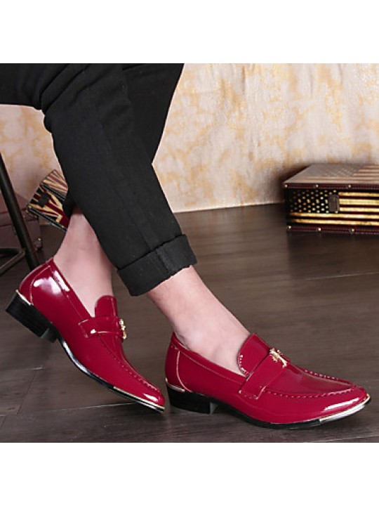 Men's Shoes Pointed Patent Leather Fashion Shoes Wedding / Leisure / Banquet Black Red Yellow  